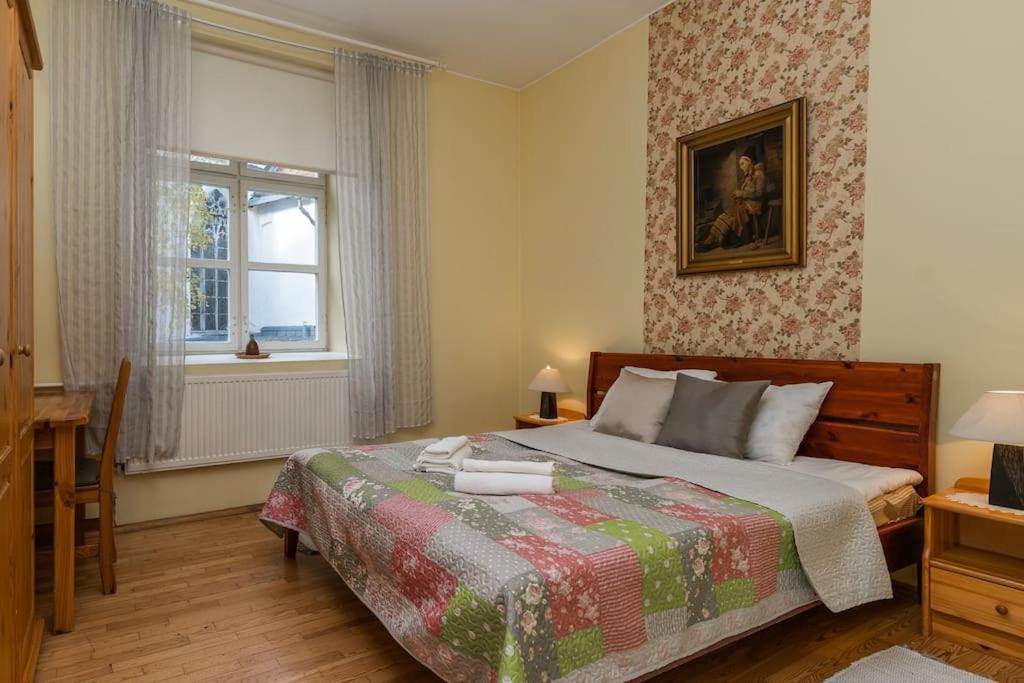 Pueha Vaimu Kuelaliskorter Talin Exterior foto